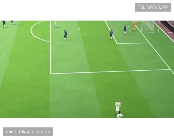 罗德里戈展现防守韧性，助力球队实现攻守平衡